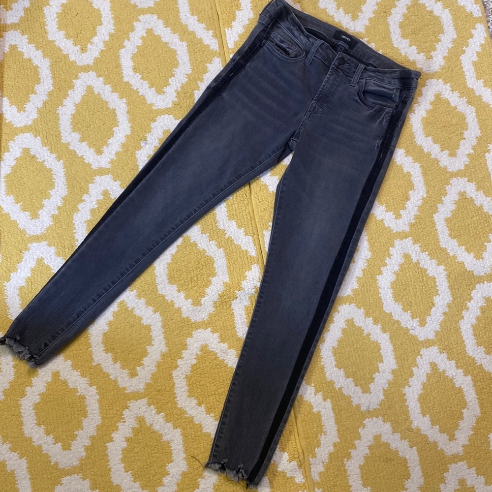 VERVET 25 distressed skinny gray jeans w black side stripes and raw hem at ankle